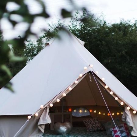 Hotel Wildberry Glamping Orgères-la-Roche Exteriér fotografie