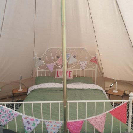 Hotel Wildberry Glamping Orgères-la-Roche Exteriér fotografie