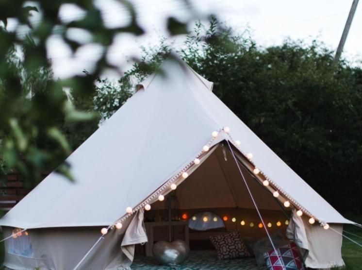 Hotel Wildberry Glamping Orgères-la-Roche Exteriér fotografie